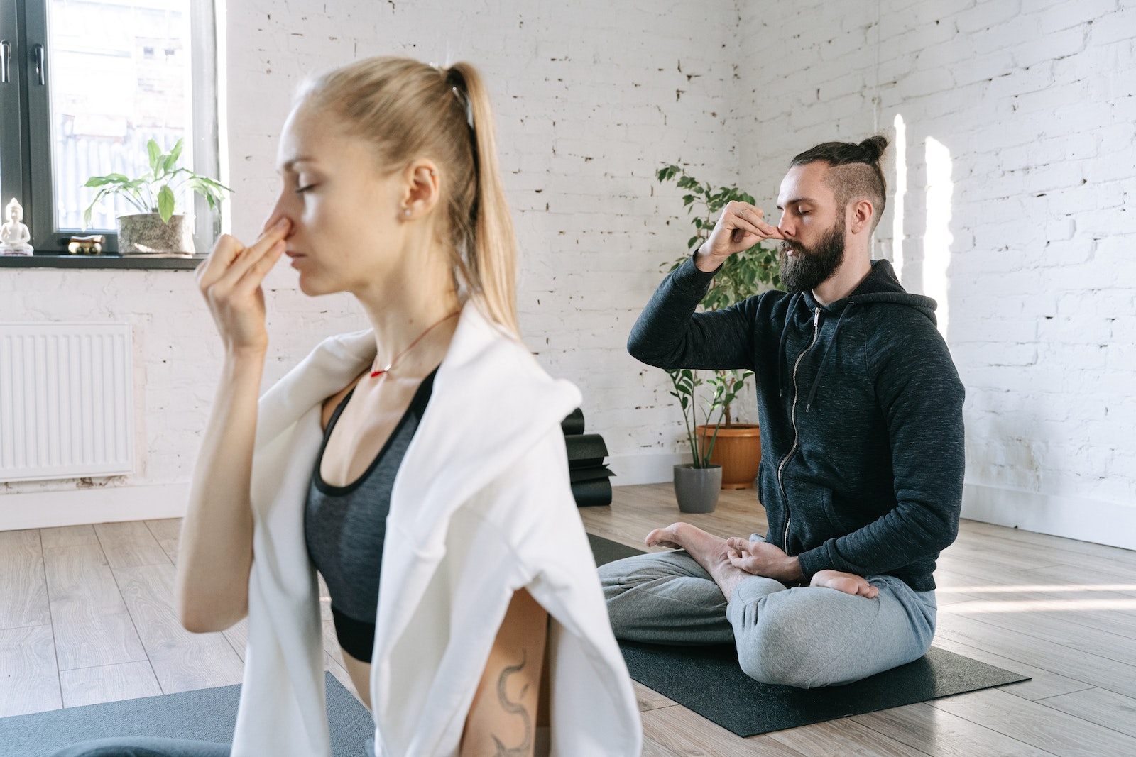 Exploring the Body Mind Connection mindful breathing