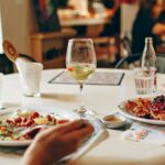 How to Eat Healthy When Dining Out
