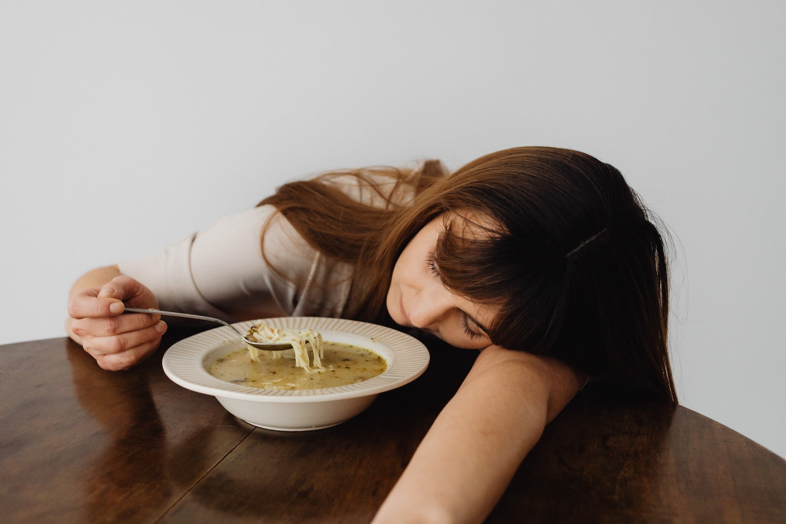 Sleep Deprivation Linked to Junk Food Cravings eating pattern