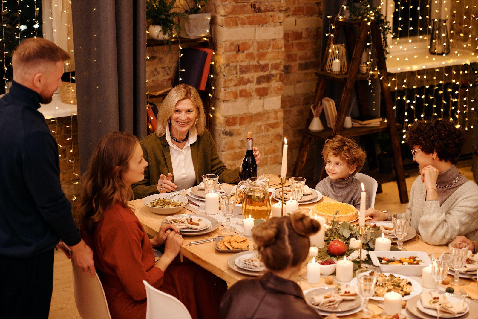 Tips to Avoid Emotional Eating During the Holidays