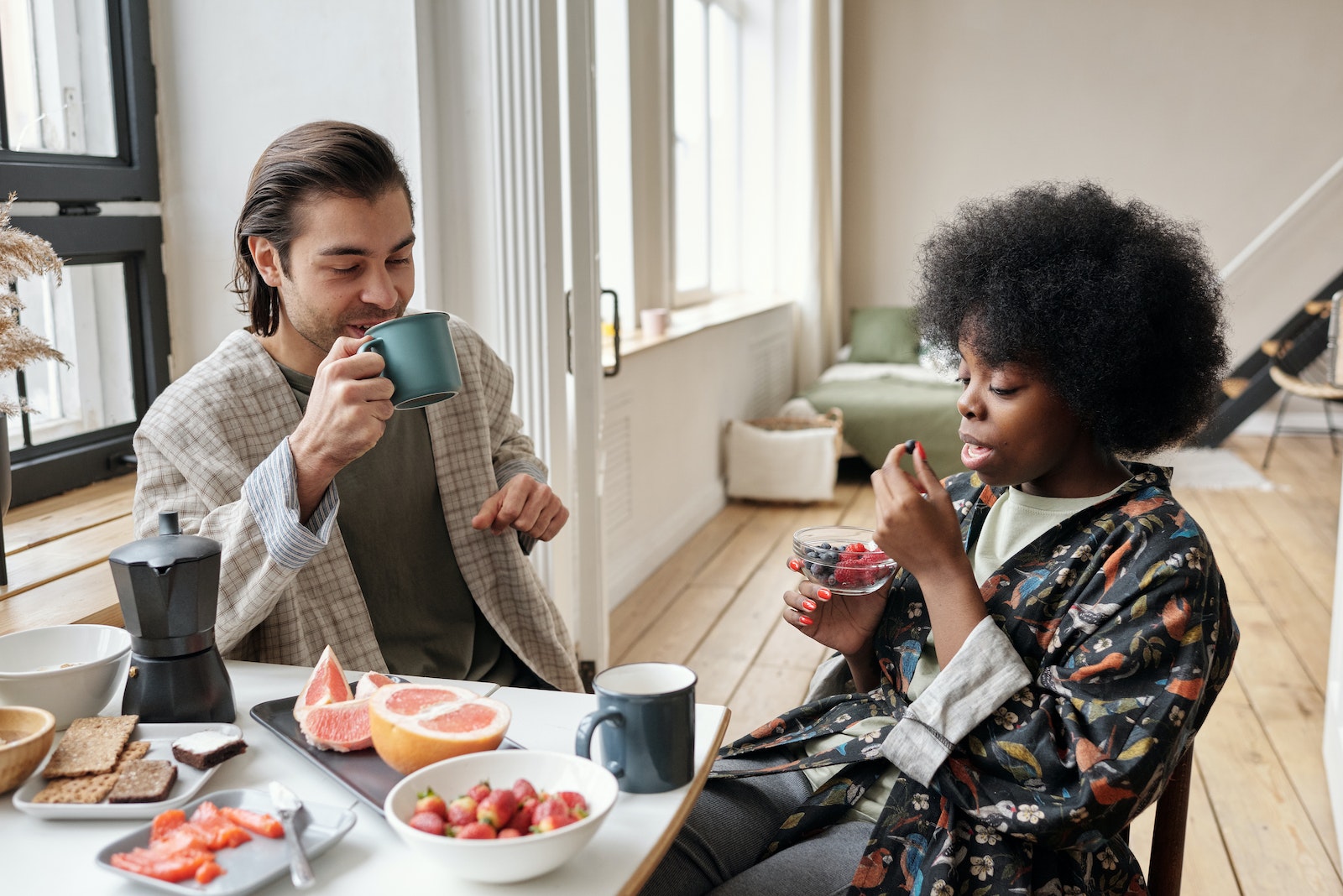 Benefits of Mindful Eating for relationships connection