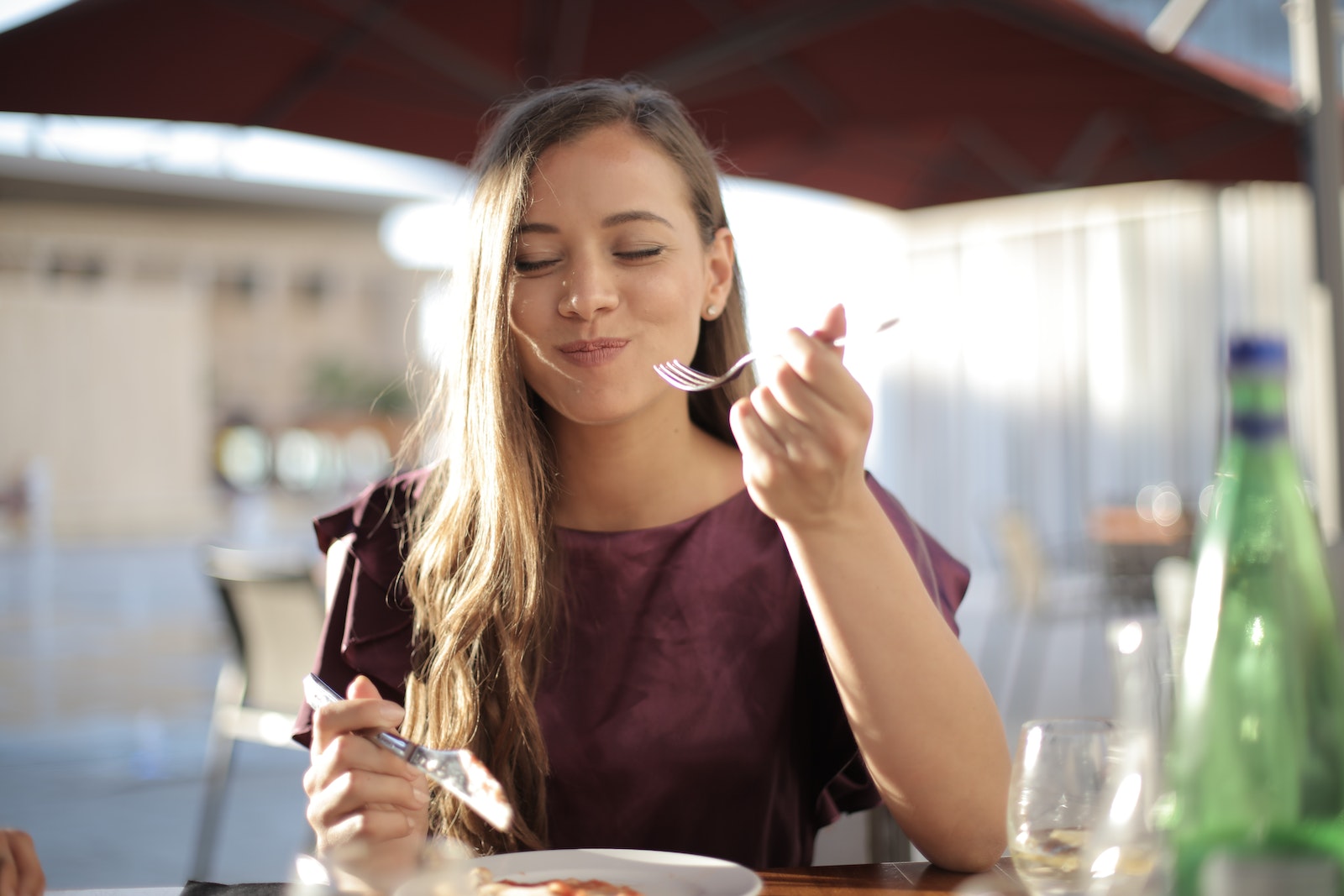 Mindful Eating Improves Food Bond fullness