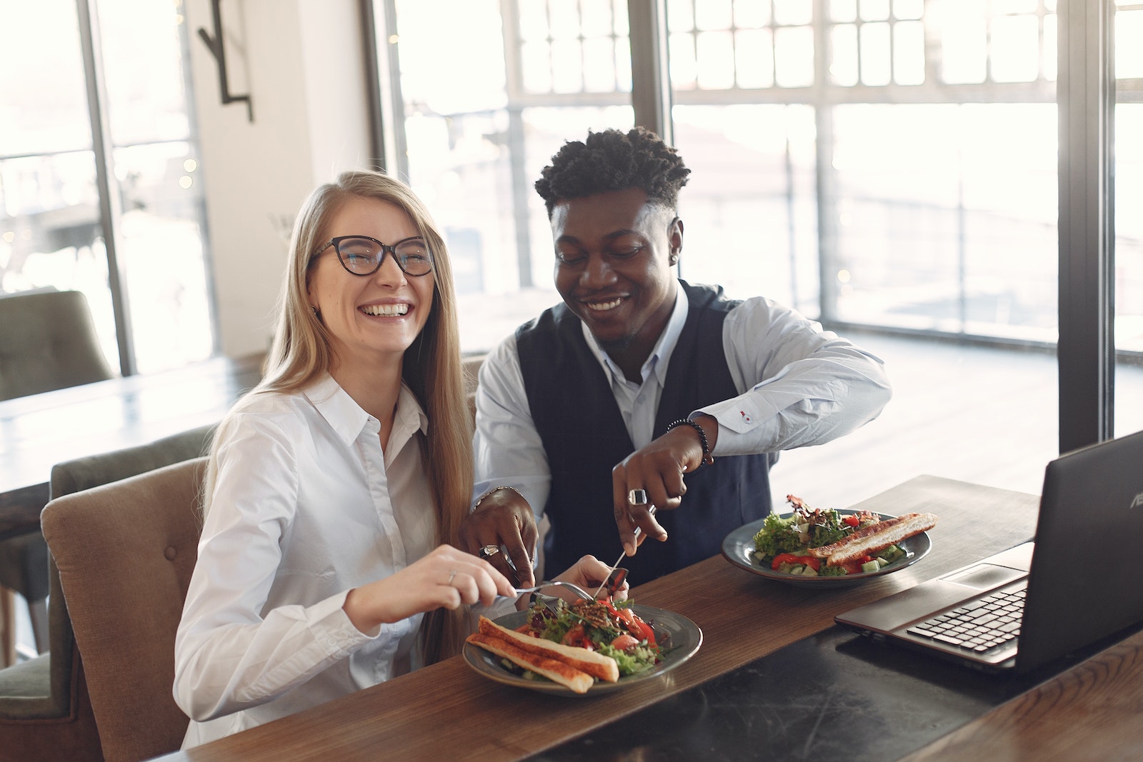 Strategies for Eating Healthier at Work healthy lunch