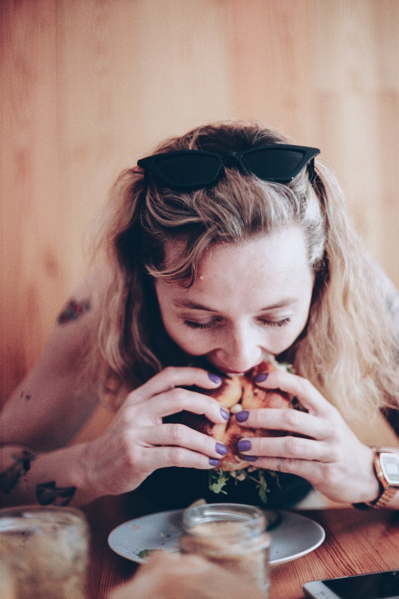 The Power of Mindful Eating woman eating
