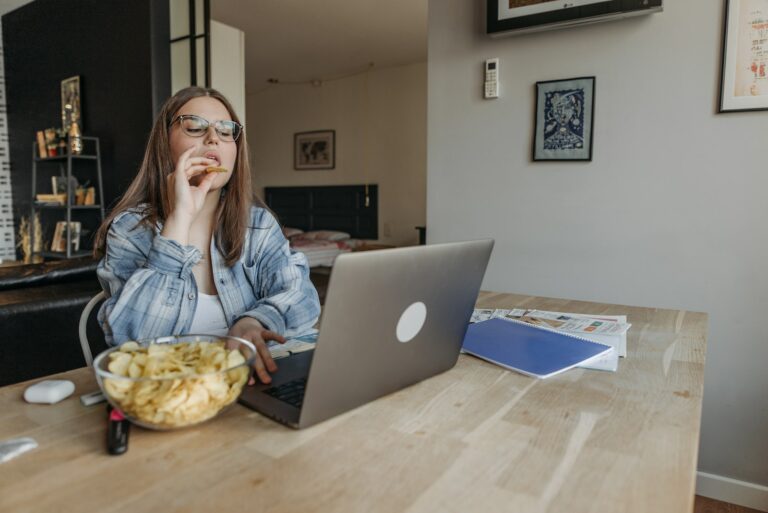 How to Break Free From Emotional Eating